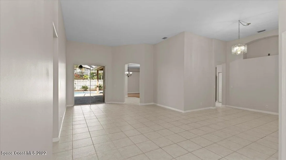 Photo of 5947 Newbury Circle