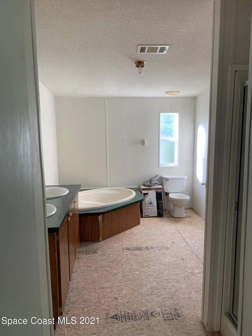 Photo of 351 Broadway Boulevard