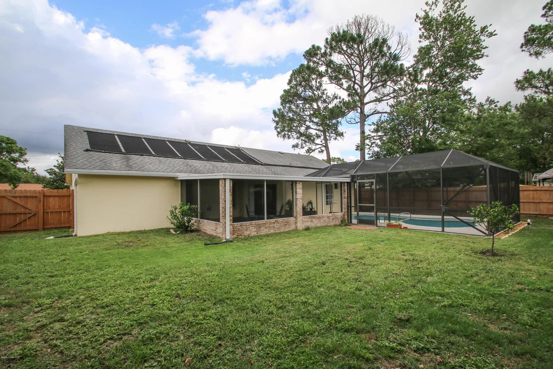Photo of 5251 Sanbourne Street