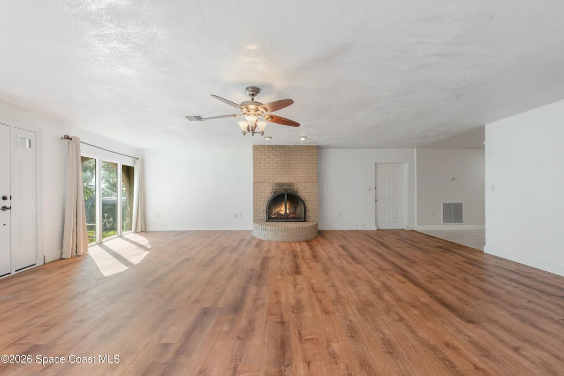 Photo of 555 Rockledge Drive