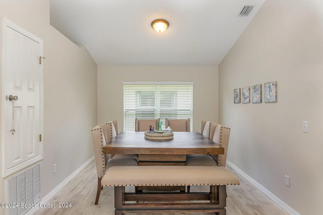 Photo of 2370 Stratford Pointe Drive