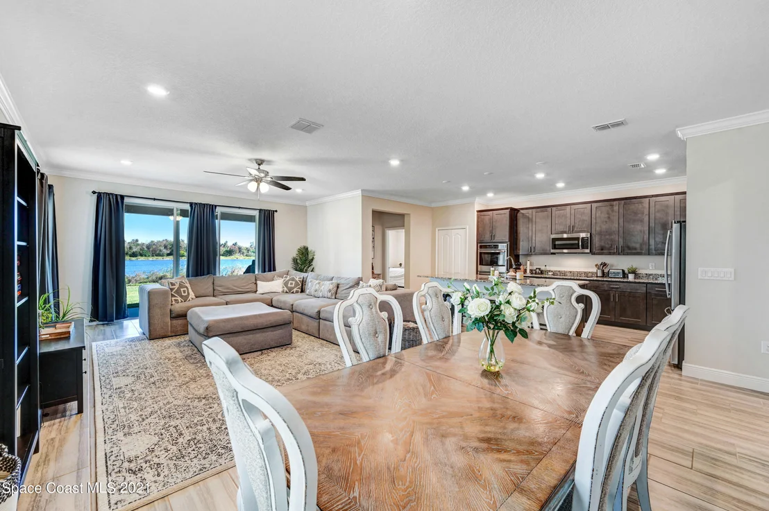 Photo of 980 Bear Lake Drive