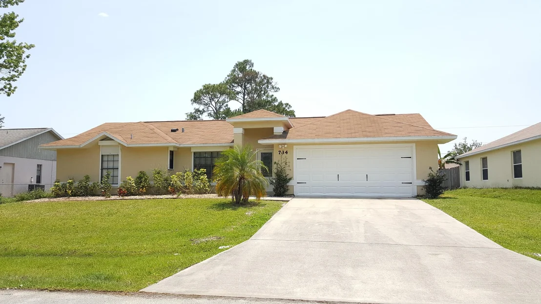 Photo of 734 Boc Circle NW