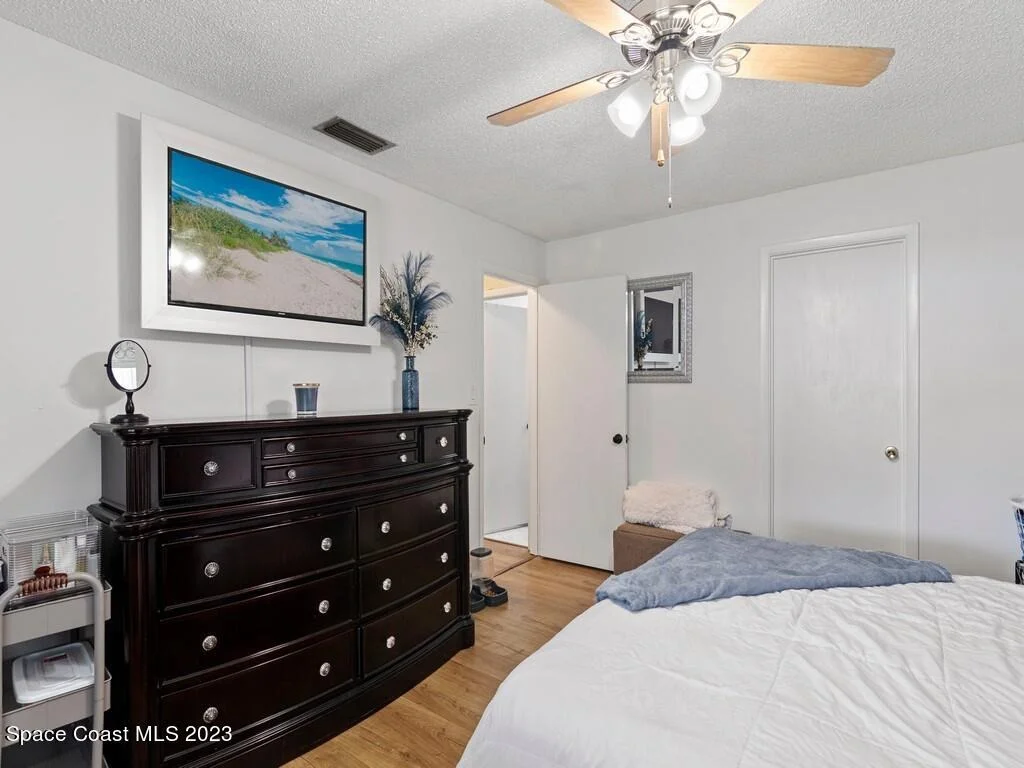 Photo of 2245 4th Place