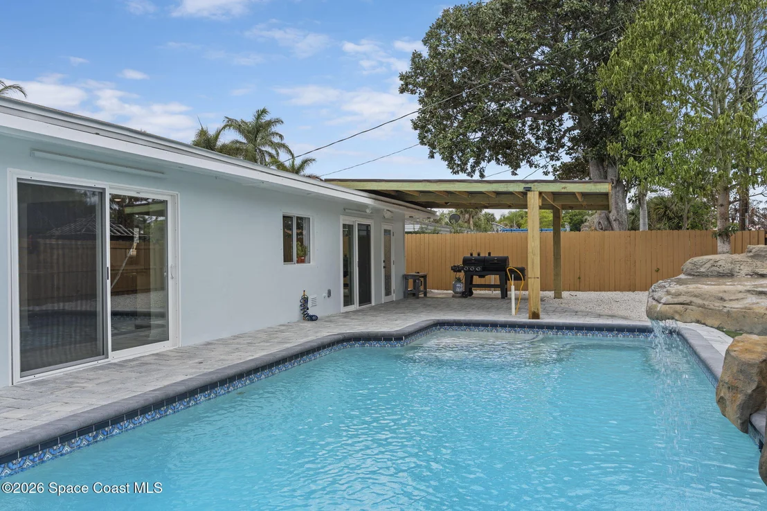 Photo of 500 Seabreeze Drive