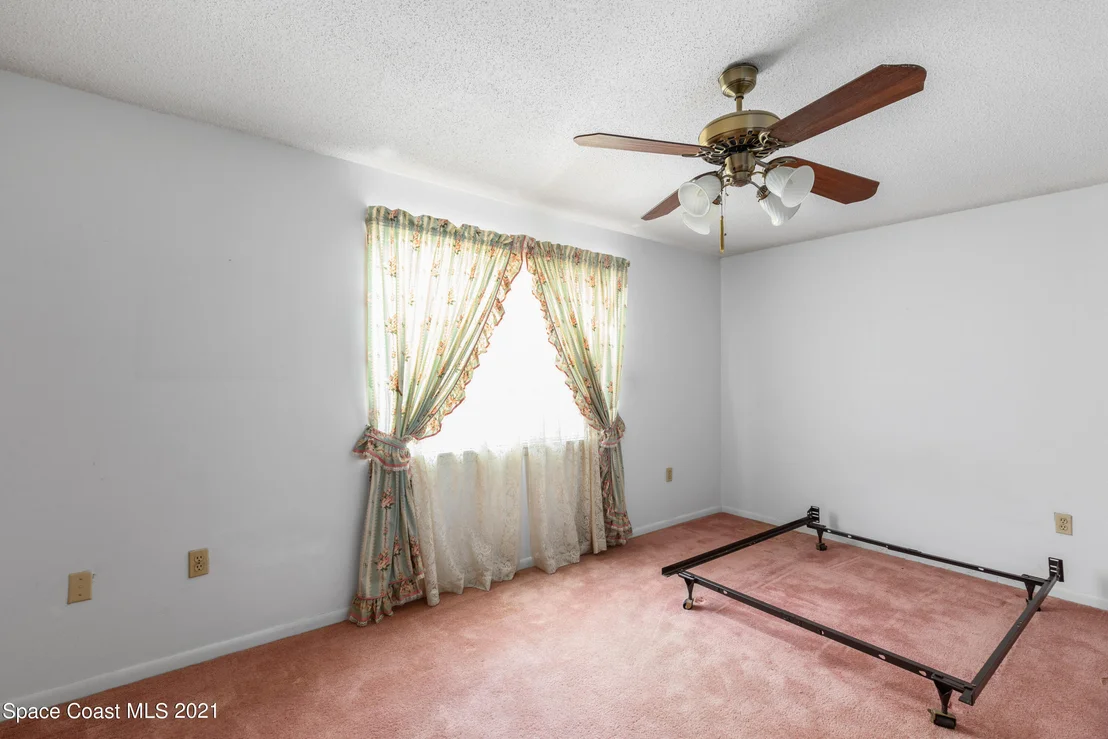 Photo of 4380 Milwaukee Avenue