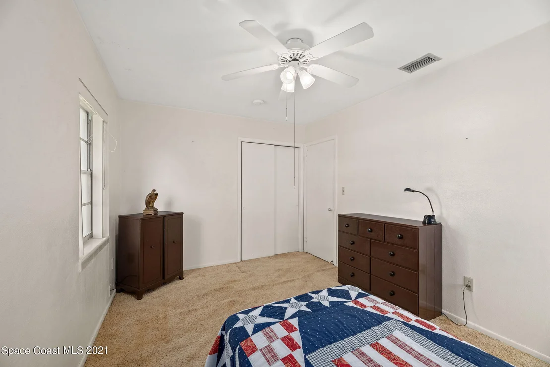 Photo of 319 Holly Lane