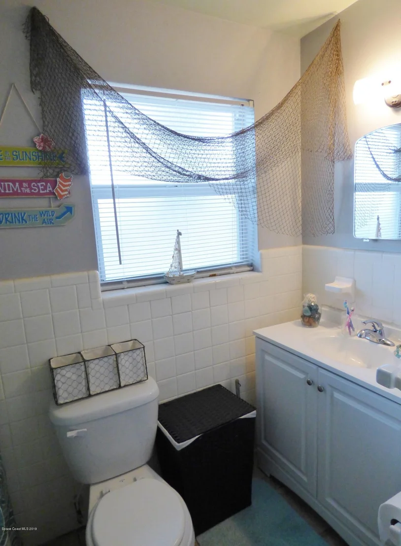 Photo of 1052 Azalea Lane