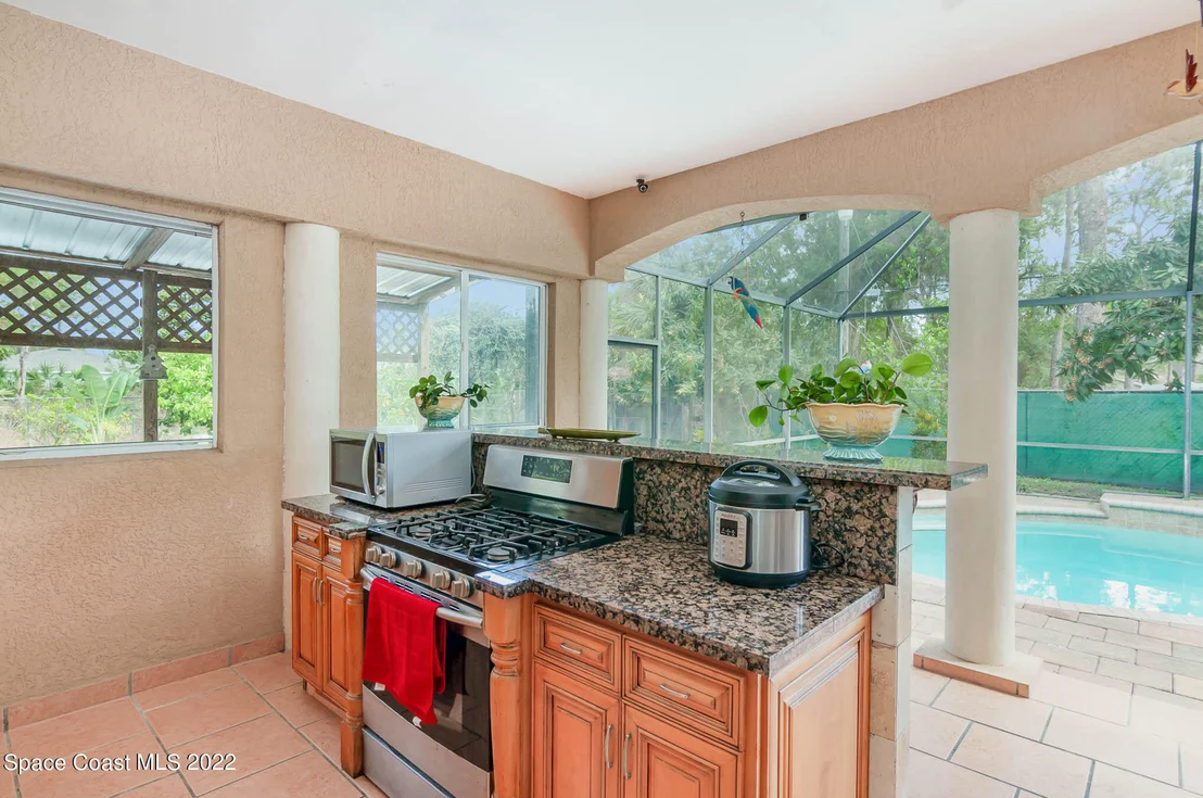 Photo of 161 Angelo Road SE