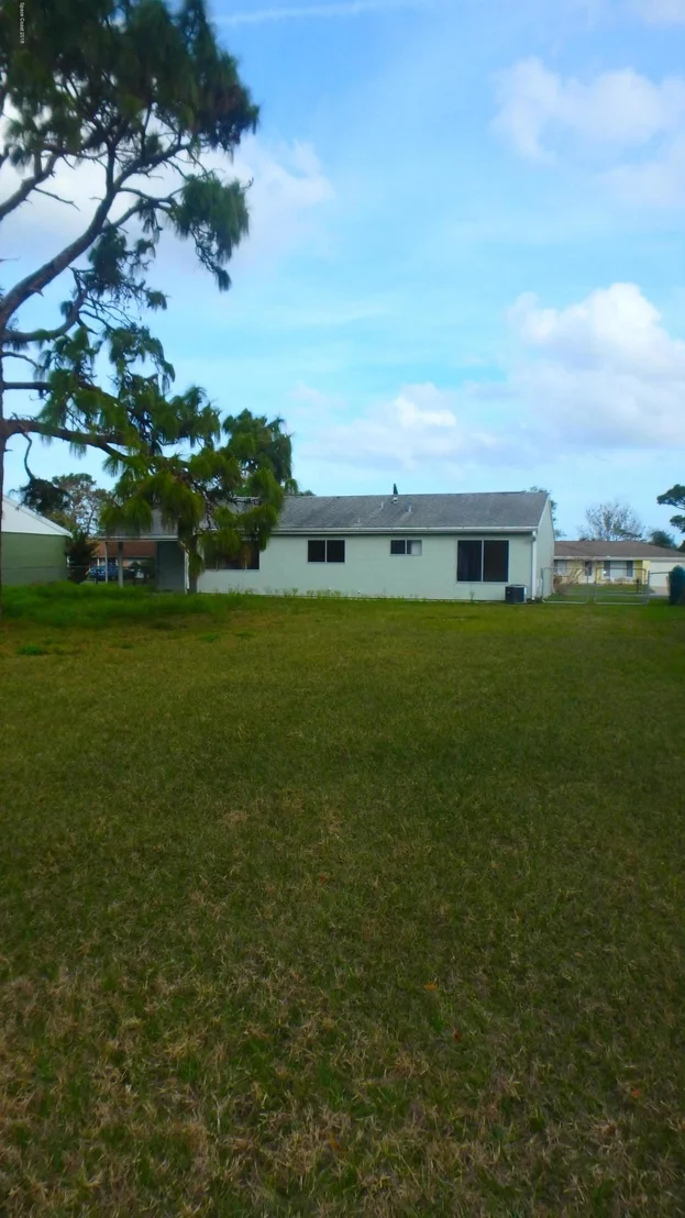 Photo of 1076 Galty Circle NE