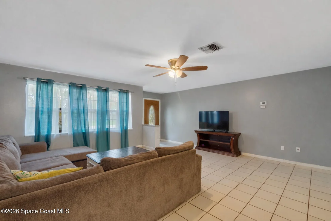 Photo of 697 Barber Street