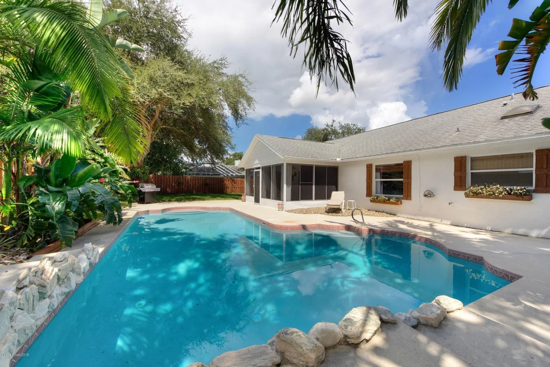 Photo of 3372 Lake View Circle