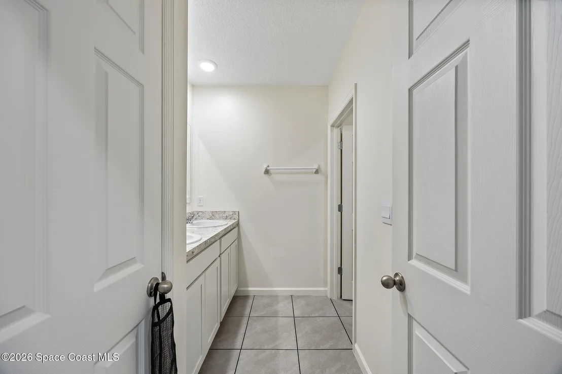Photo of 5086 Marble Street