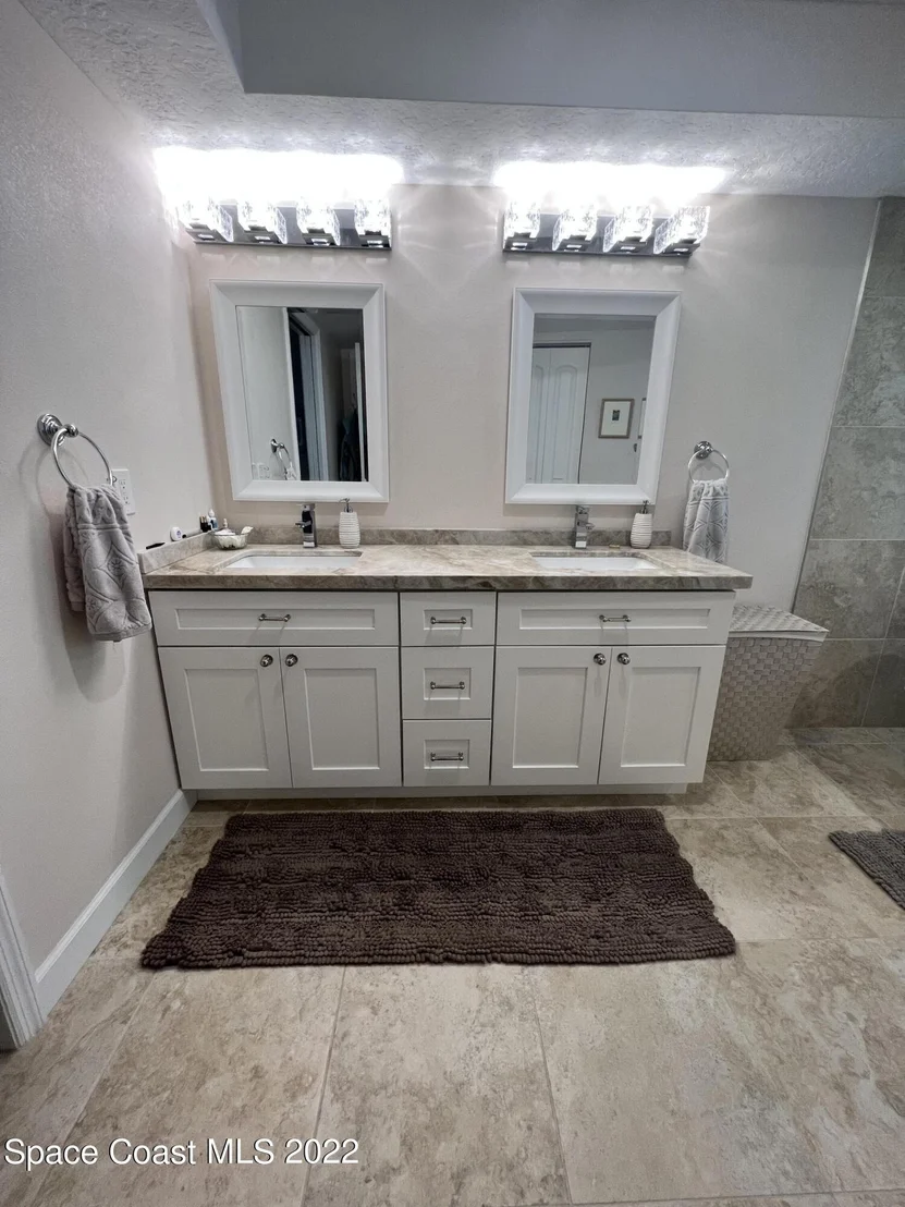 Photo of 2280 Hamlet Drive
