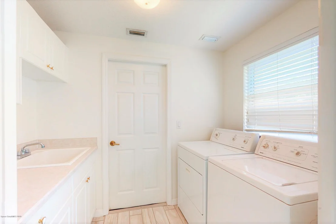 Photo of 1028 Wimbledon Drive