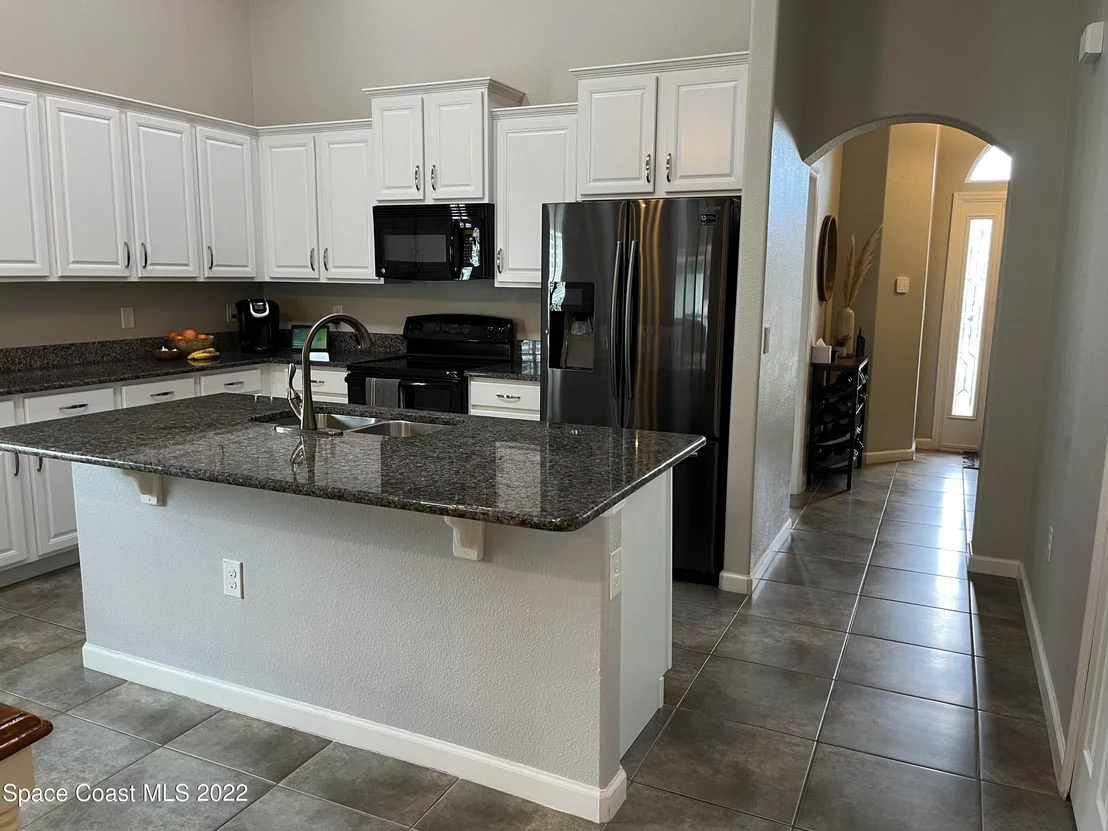 Photo of 800 Fiddleleaf Circle
