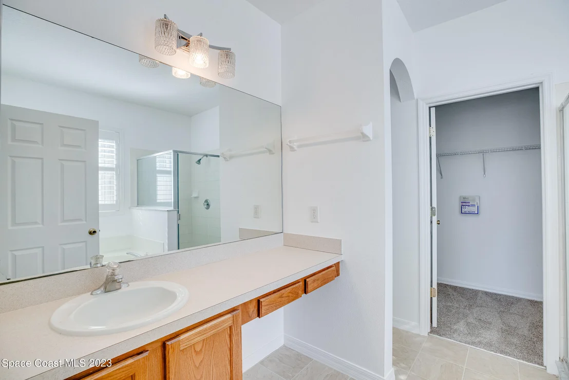 Photo of 1331 Hideaway Lane