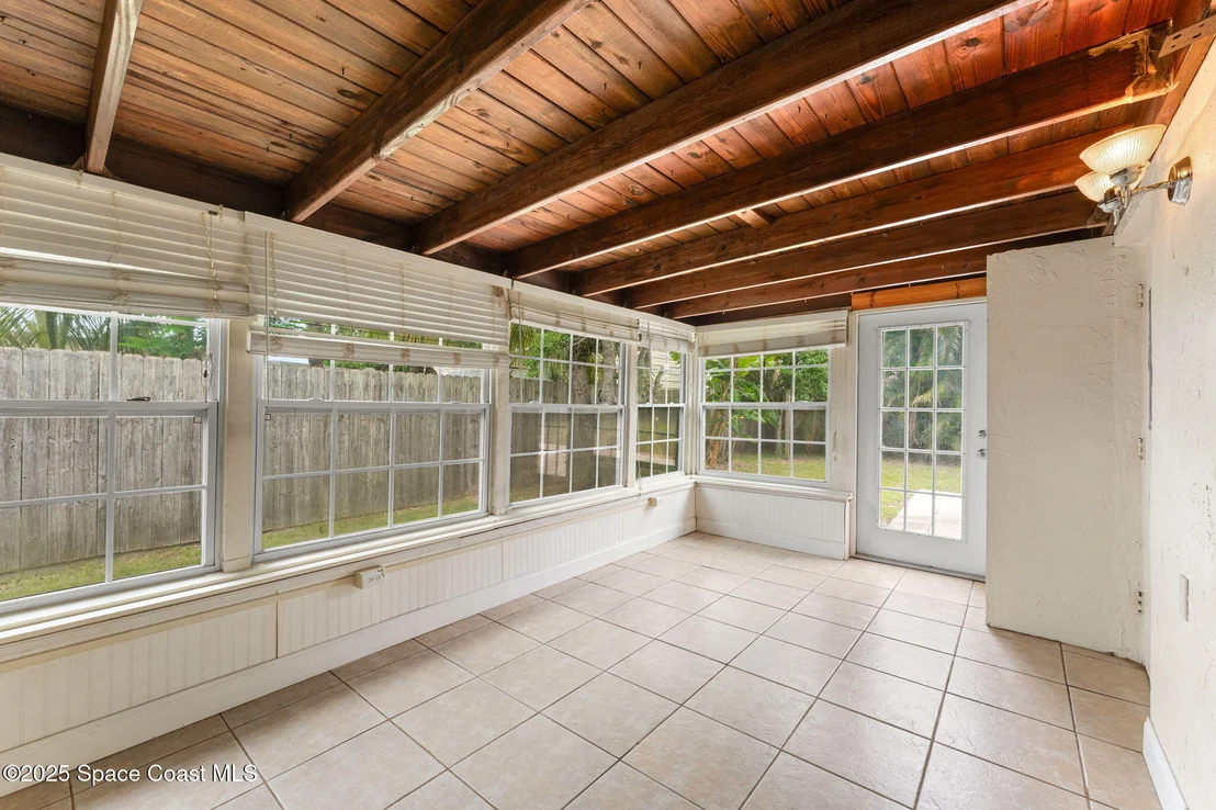 Photo of 2807 Golfview Drive