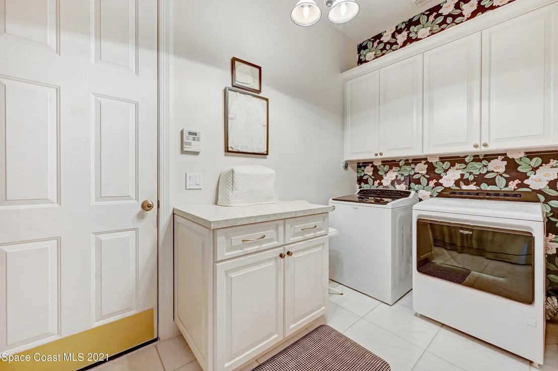 Photo of 742 Glengarry Drive