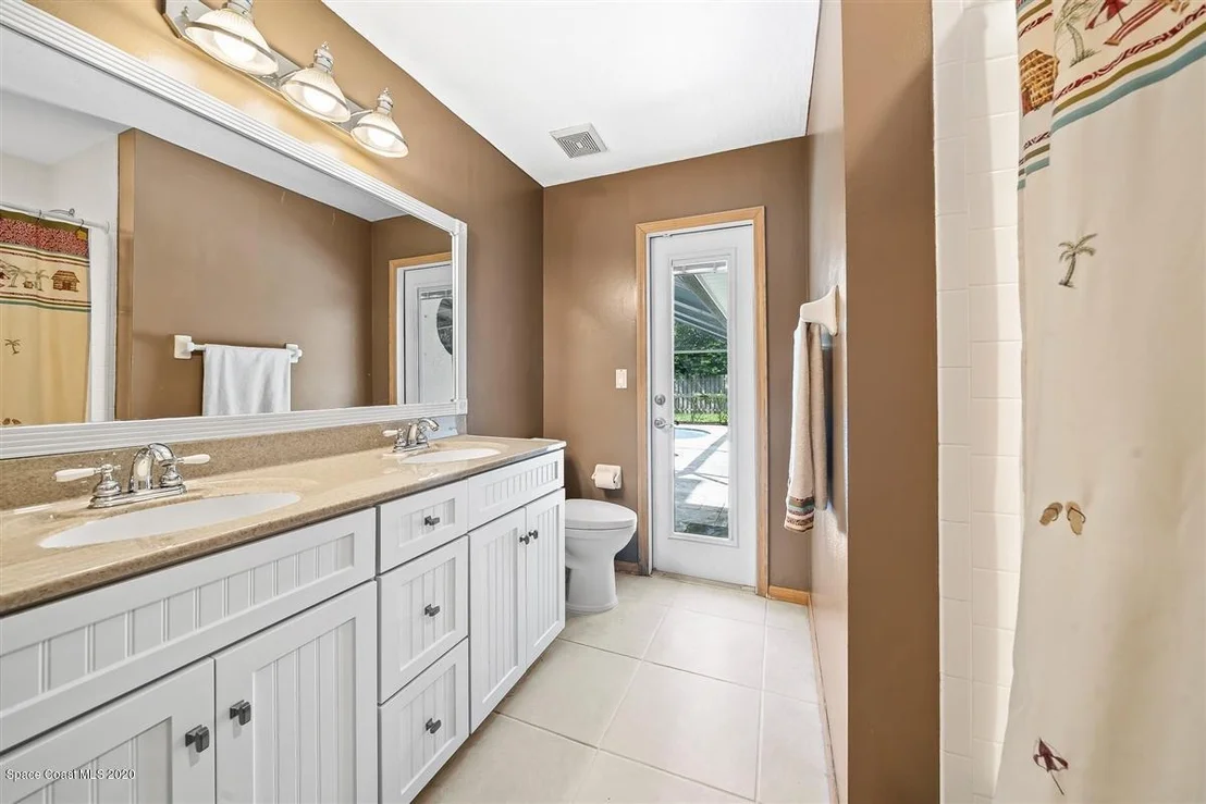 Photo of 1338 Silver Lake Drive