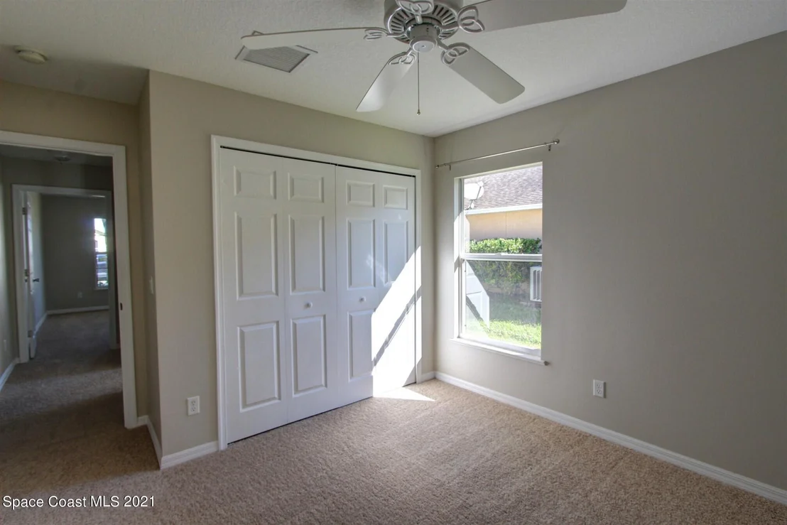 Photo of 932 Tavernier Circle NE
