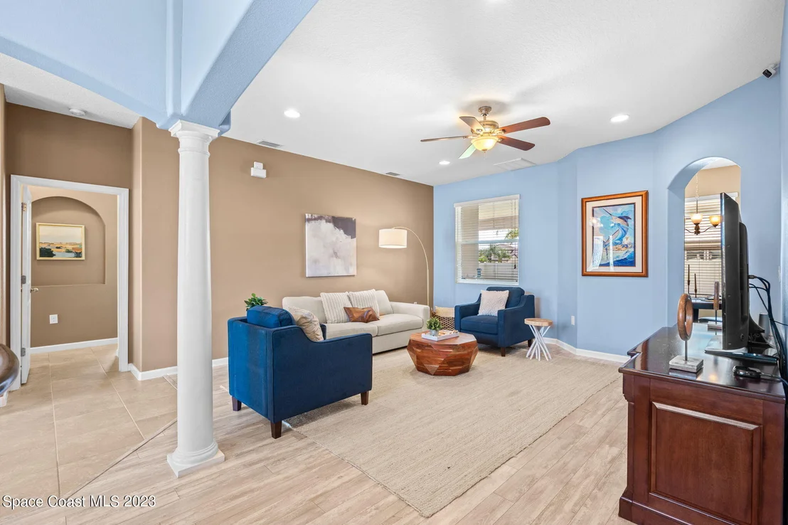 Photo of 3380 Watergrass Street