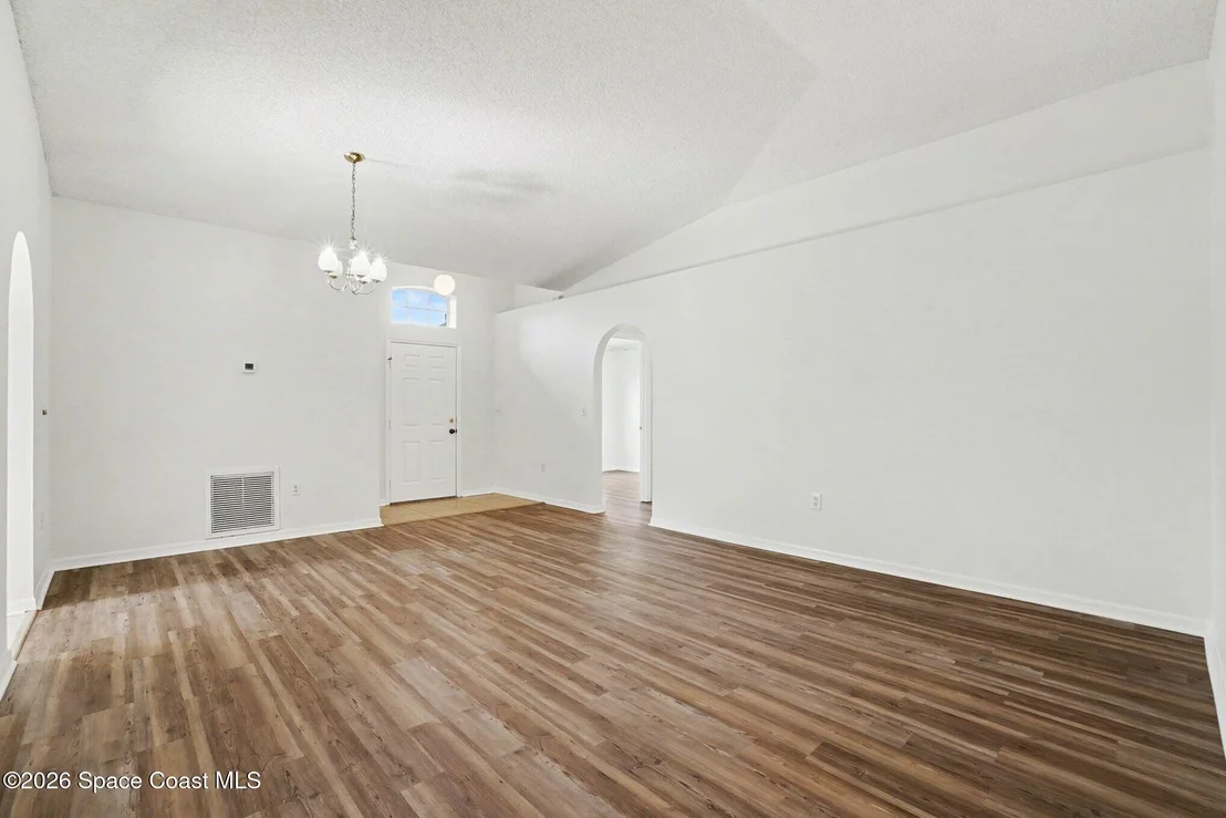 Photo of 287 Mcclain Drive