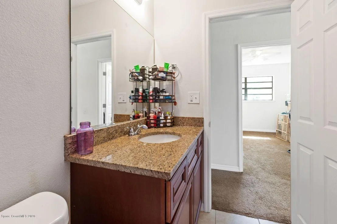 Photo of 817 Glenmore Circle