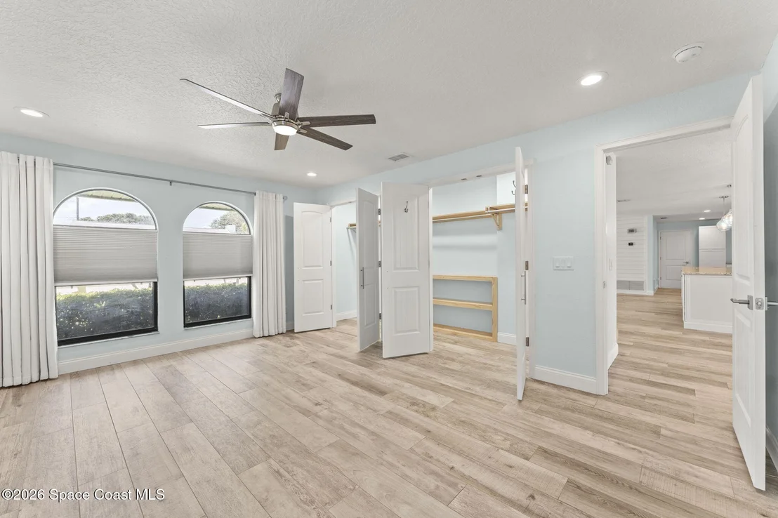 Photo of 398 Grant Avenue