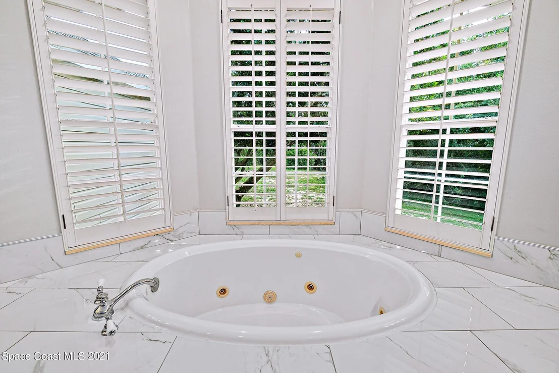 Photo of 3575 James Road