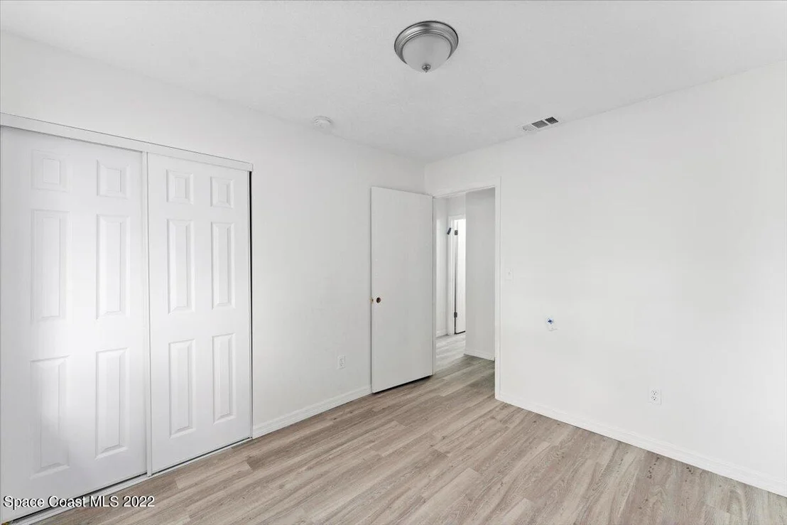 Photo of 1365 Wayside Court NE