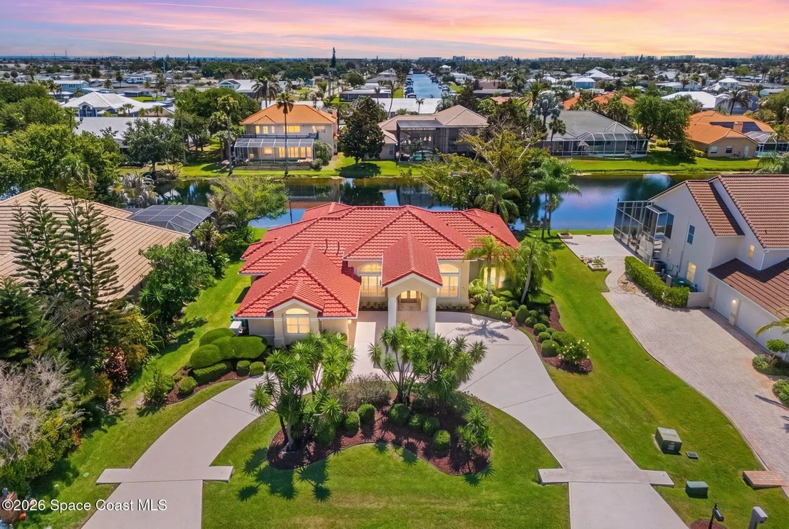 Photo of 329 Lanternback Island Drive