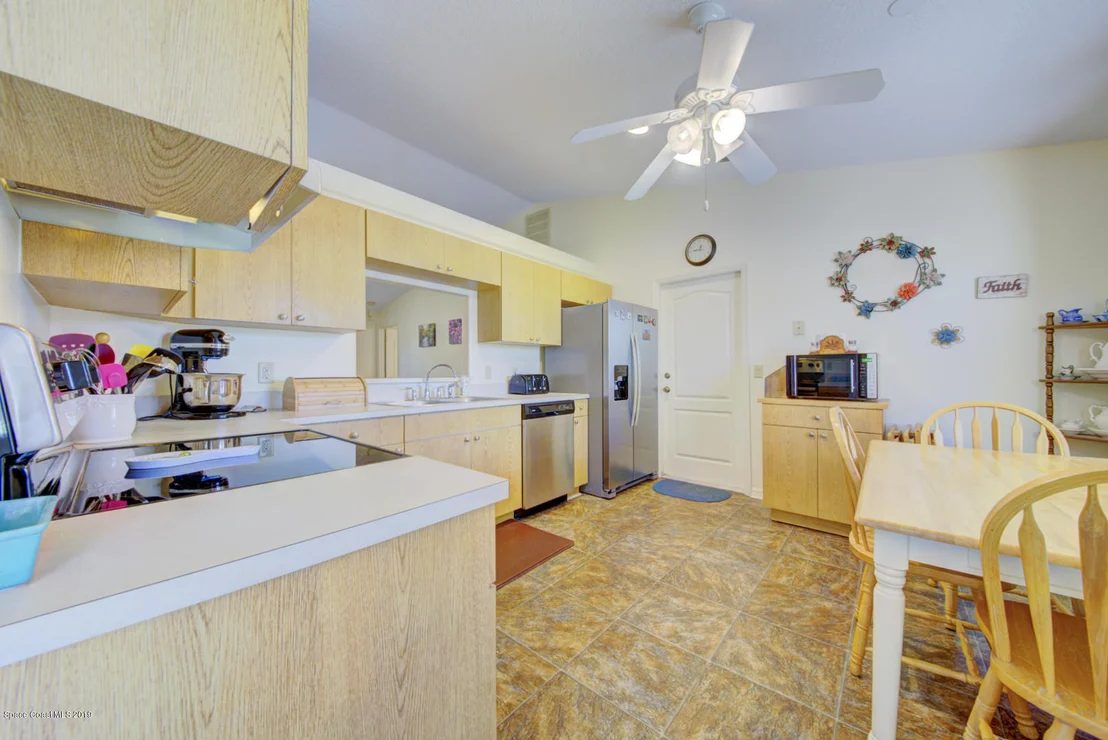 Photo of 6845 Cedar Avenue