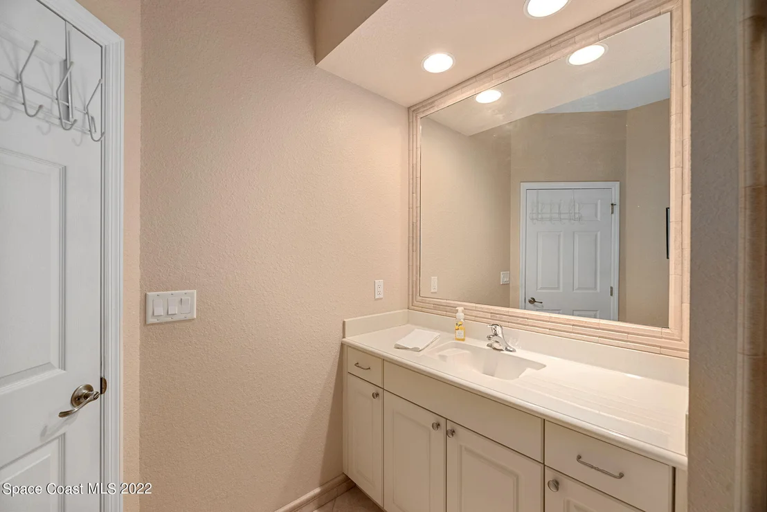 Photo of 1655 James Circle