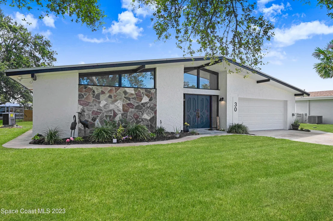 Photo of 30 Westview Lane