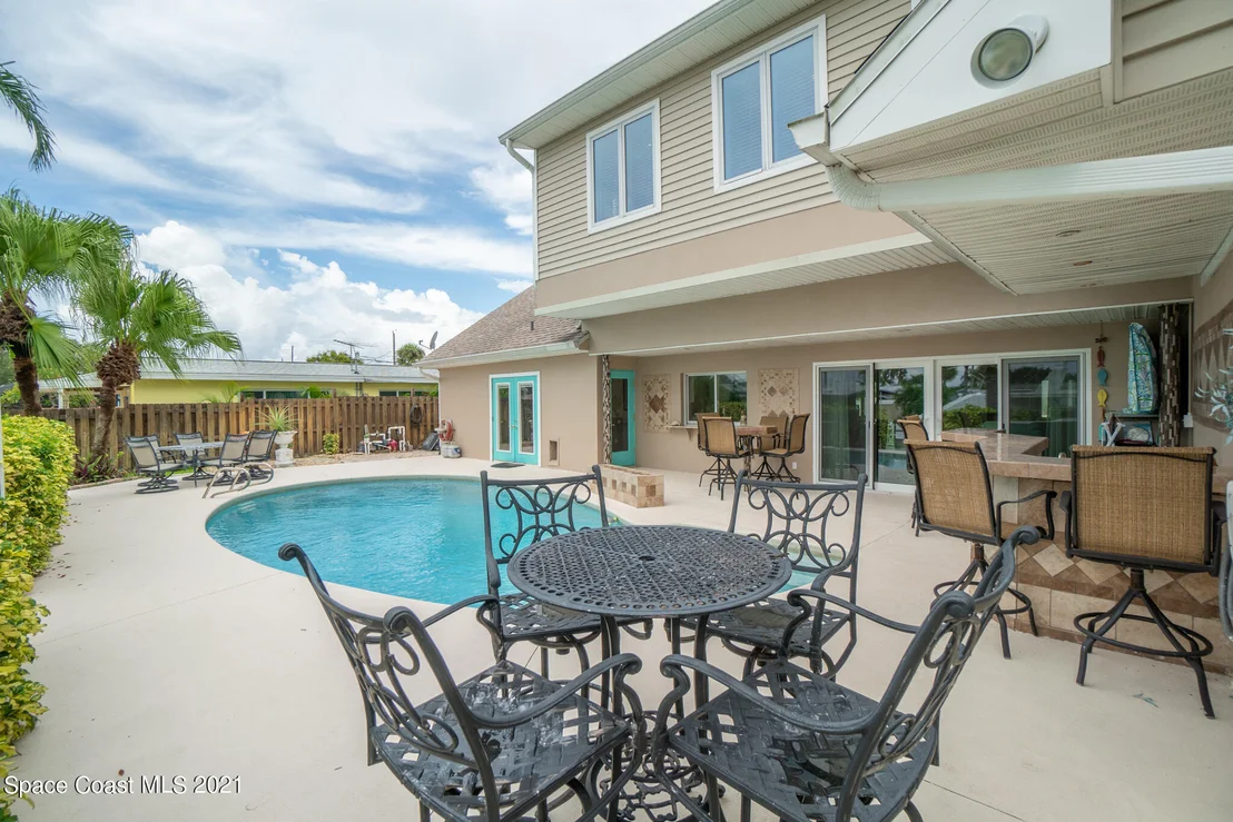 Photo of 432 Cardinal Drive