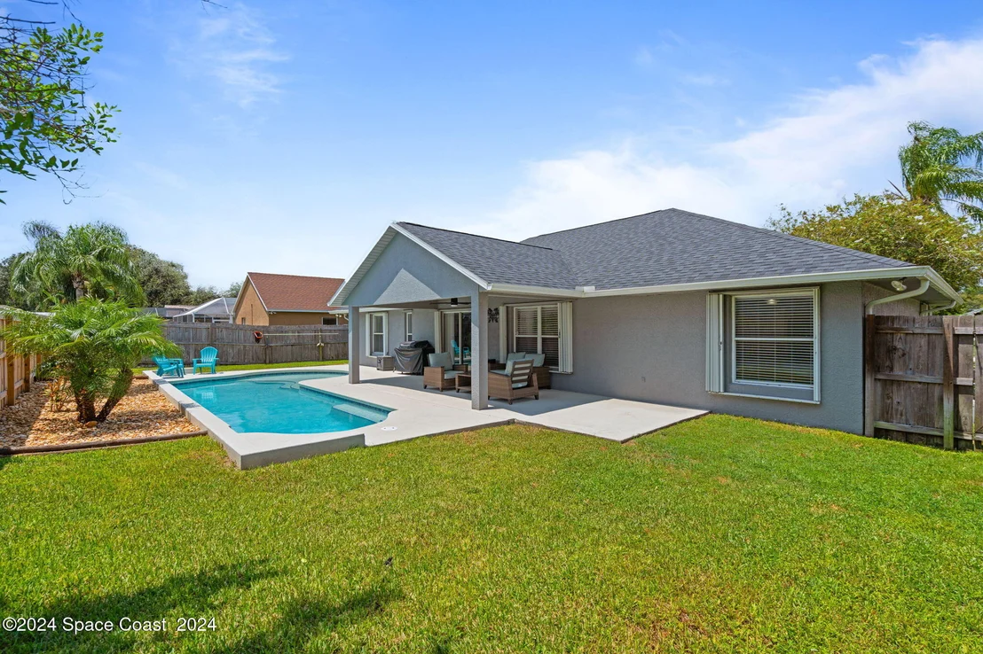 Photo of 1049 Jacaranda Circle