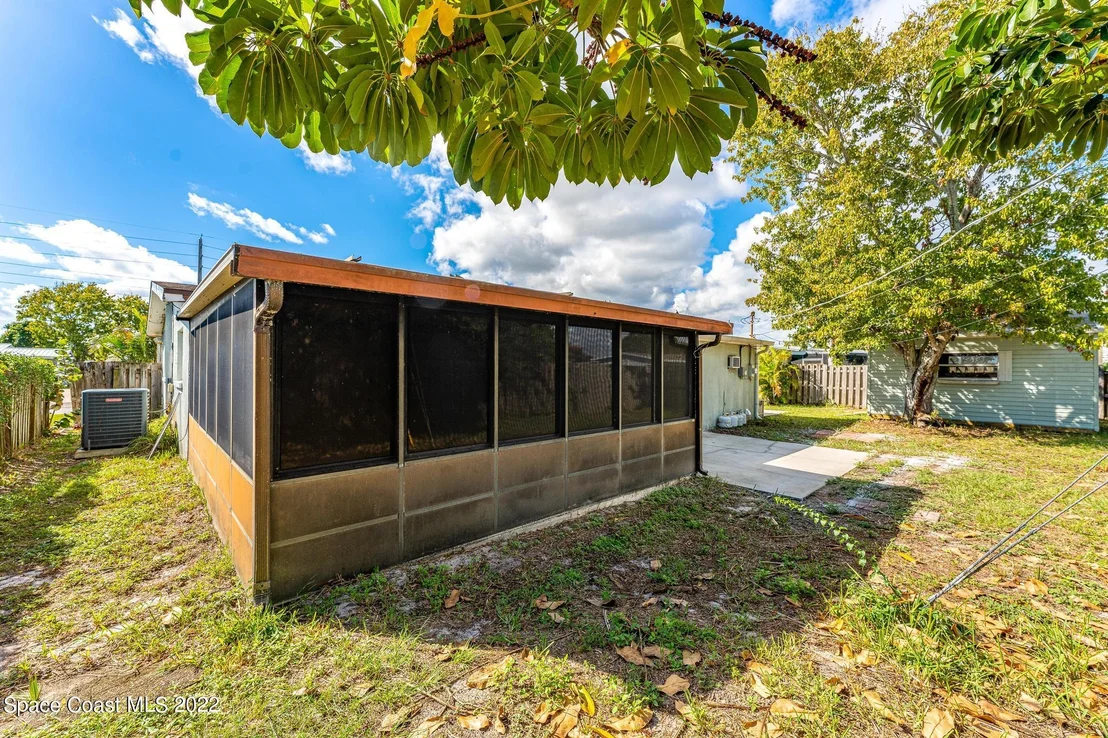 Photo of 2558 Sadler Lane