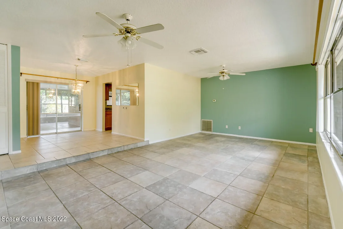 Photo of 1815 Cadillac Circle N