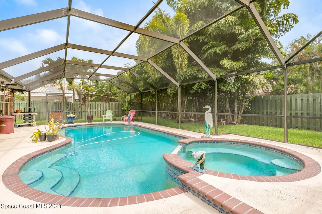 Photo of 654 Hummingbird Drive