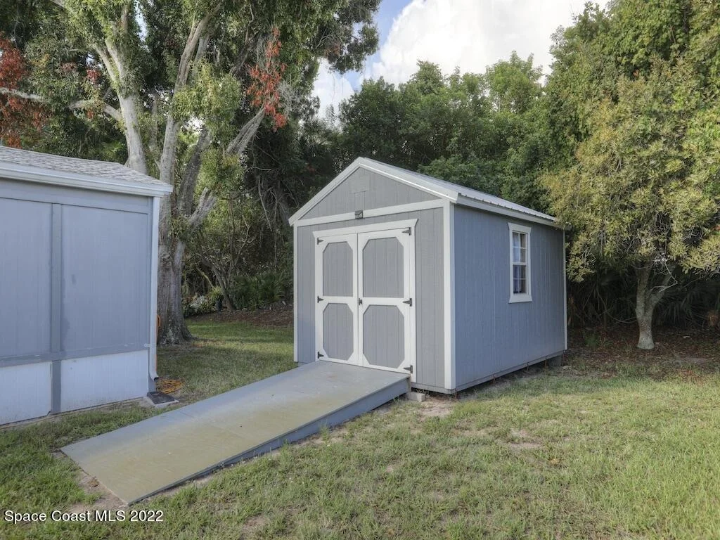 Photo of Unit 0 at 7550 Blackhawk Road