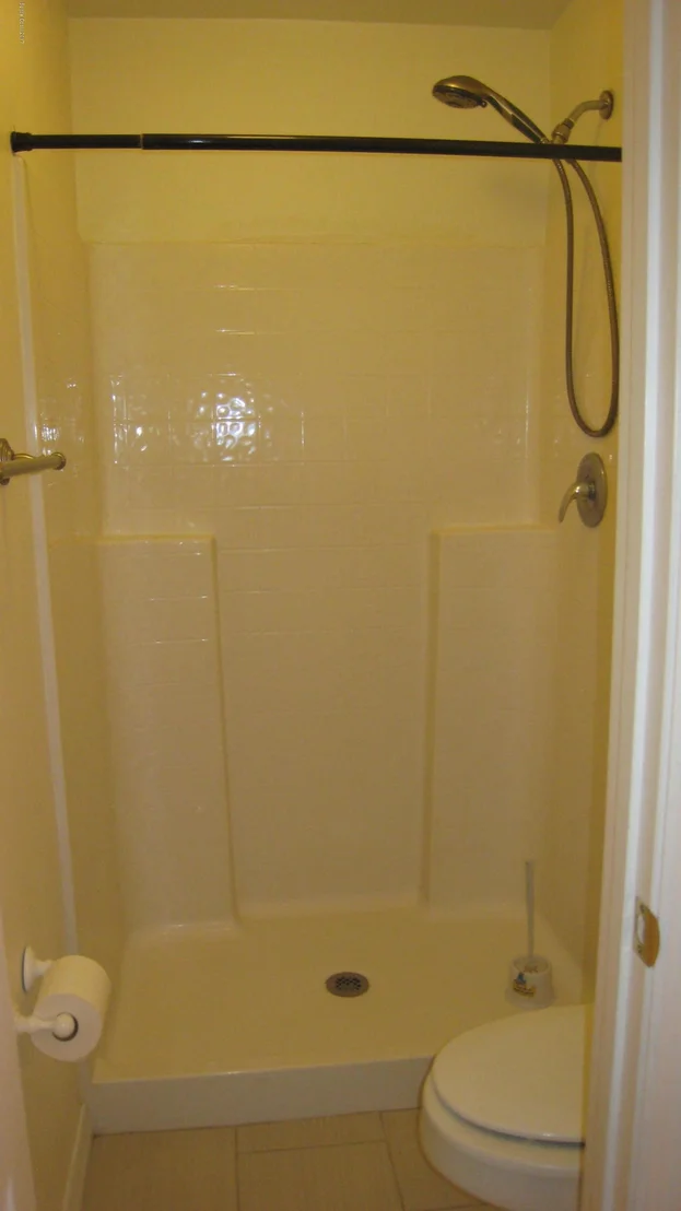 Photo of 1159 White Oak Circle