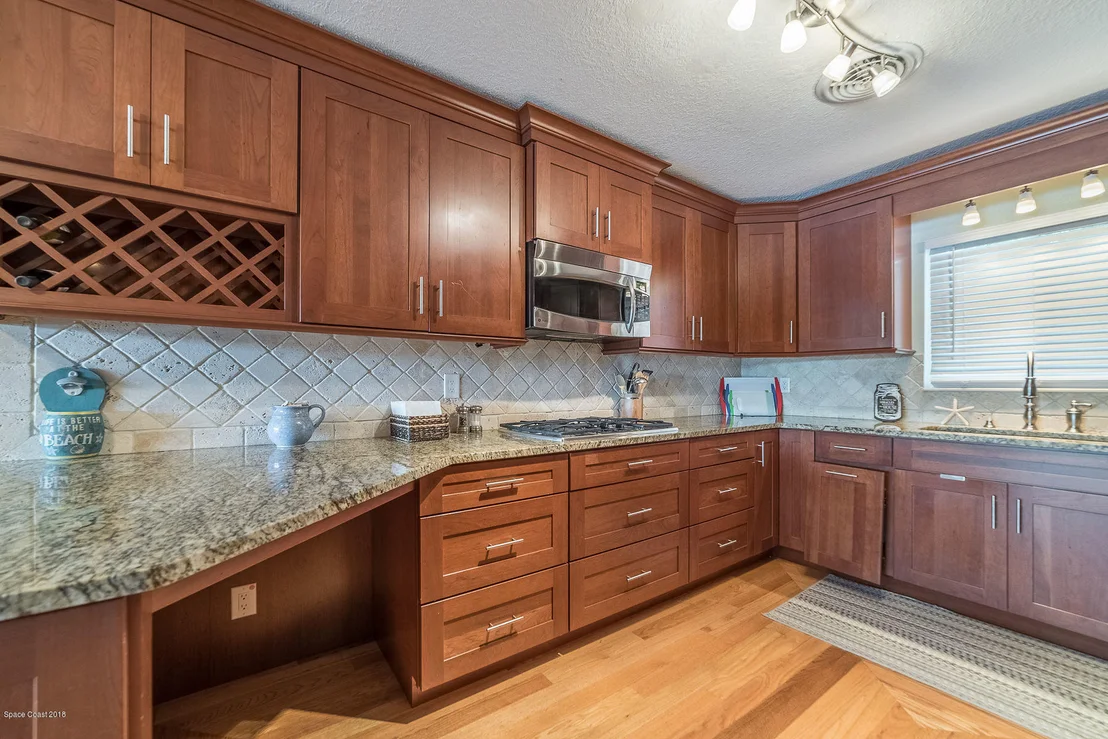 Photo of 1131 Rivermont Drive