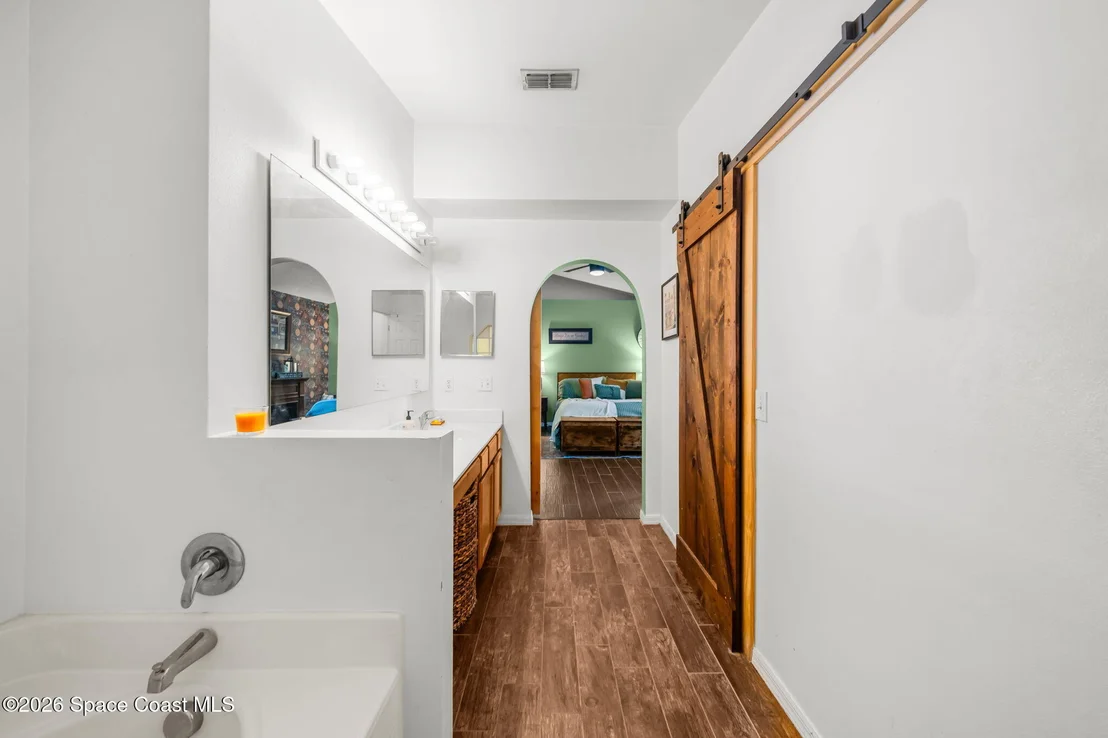 Photo of 4616 Four Lakes Drive