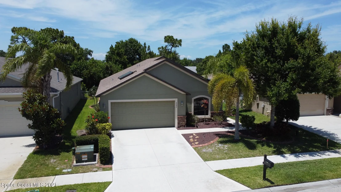 Photo of 3084 Constellation Drive