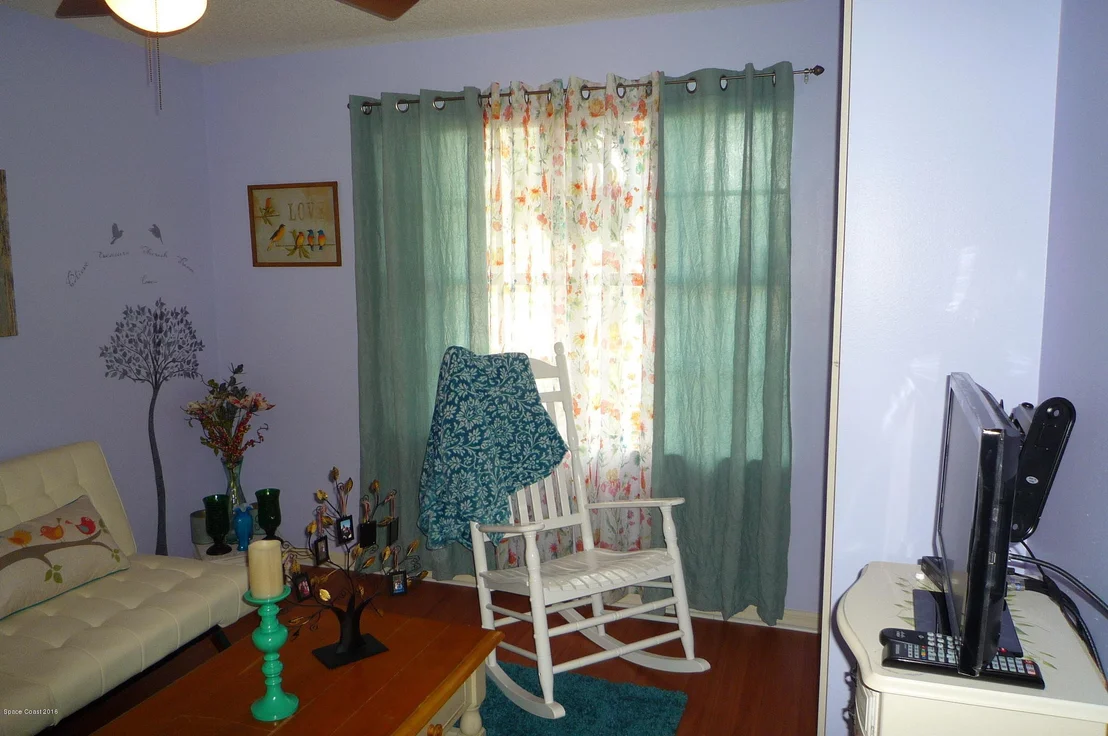 Photo of 7237 Hammock Lakes Drive