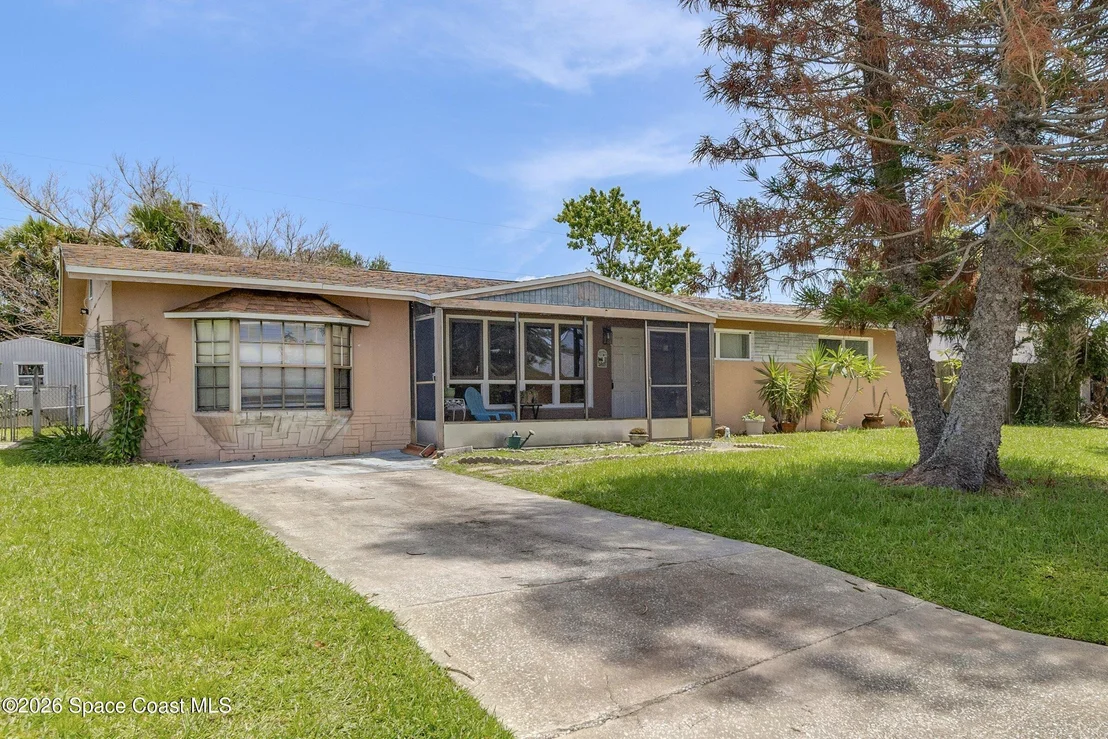 Photo of 1302 Sunwood Drive