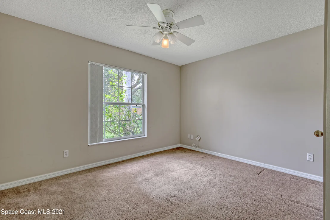 Photo of 1004 Kingfisher Way