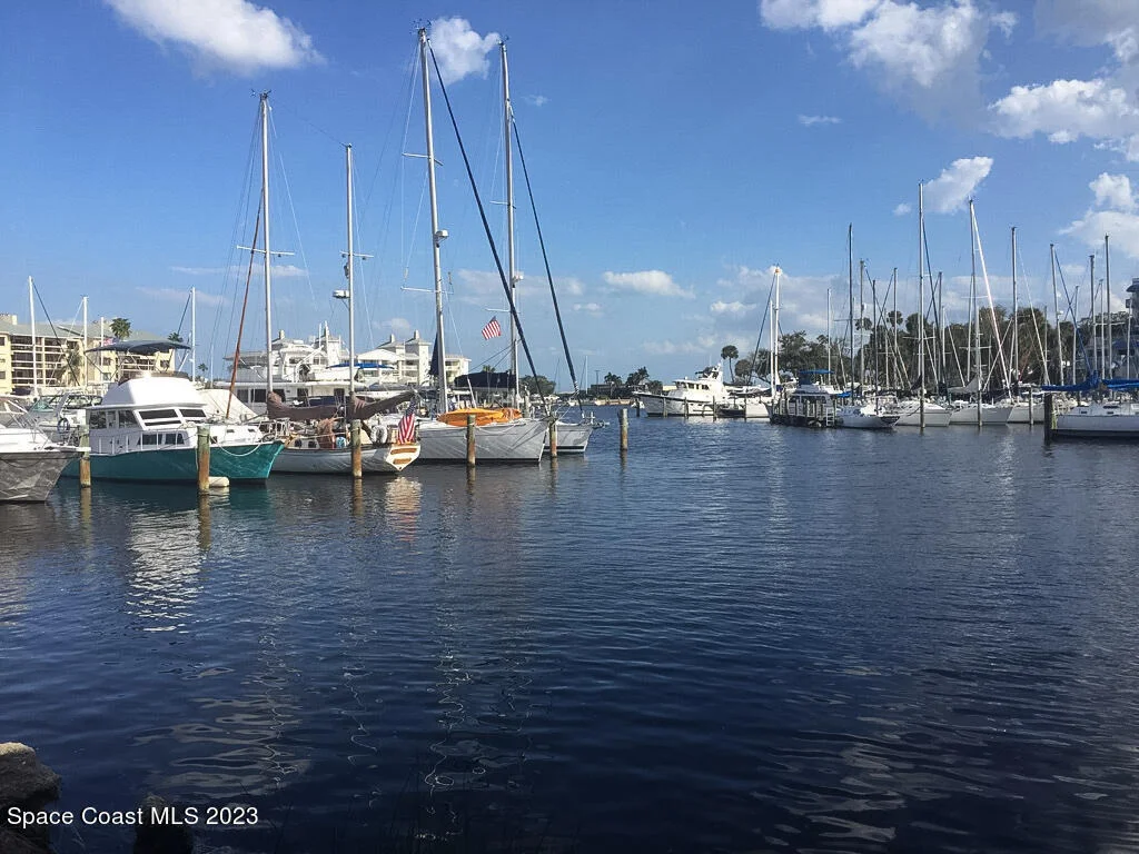 Photo of 409 Roxy Avenue