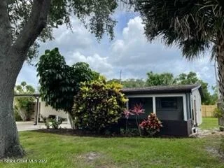 Photo of 2426 Sadler Lane